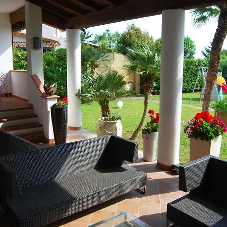 Elegante Con Giardino Sul Mare Villa Le Castella (Calabria)