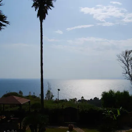 Elegante Con Giardino Sul Mare Villa *