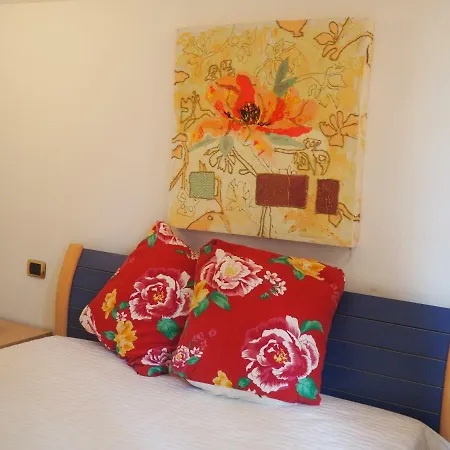 Villa Elegante Con Giardino Sul Mare Le Castella (Calabria)